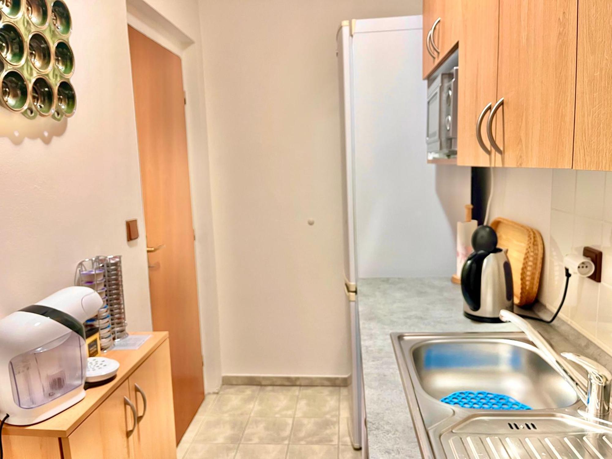 P&P Jicin Apartments - Soukrome 2-3 Luzkove Pokoje S Vlastni Kuchyni A Koupelnou Extérieur photo